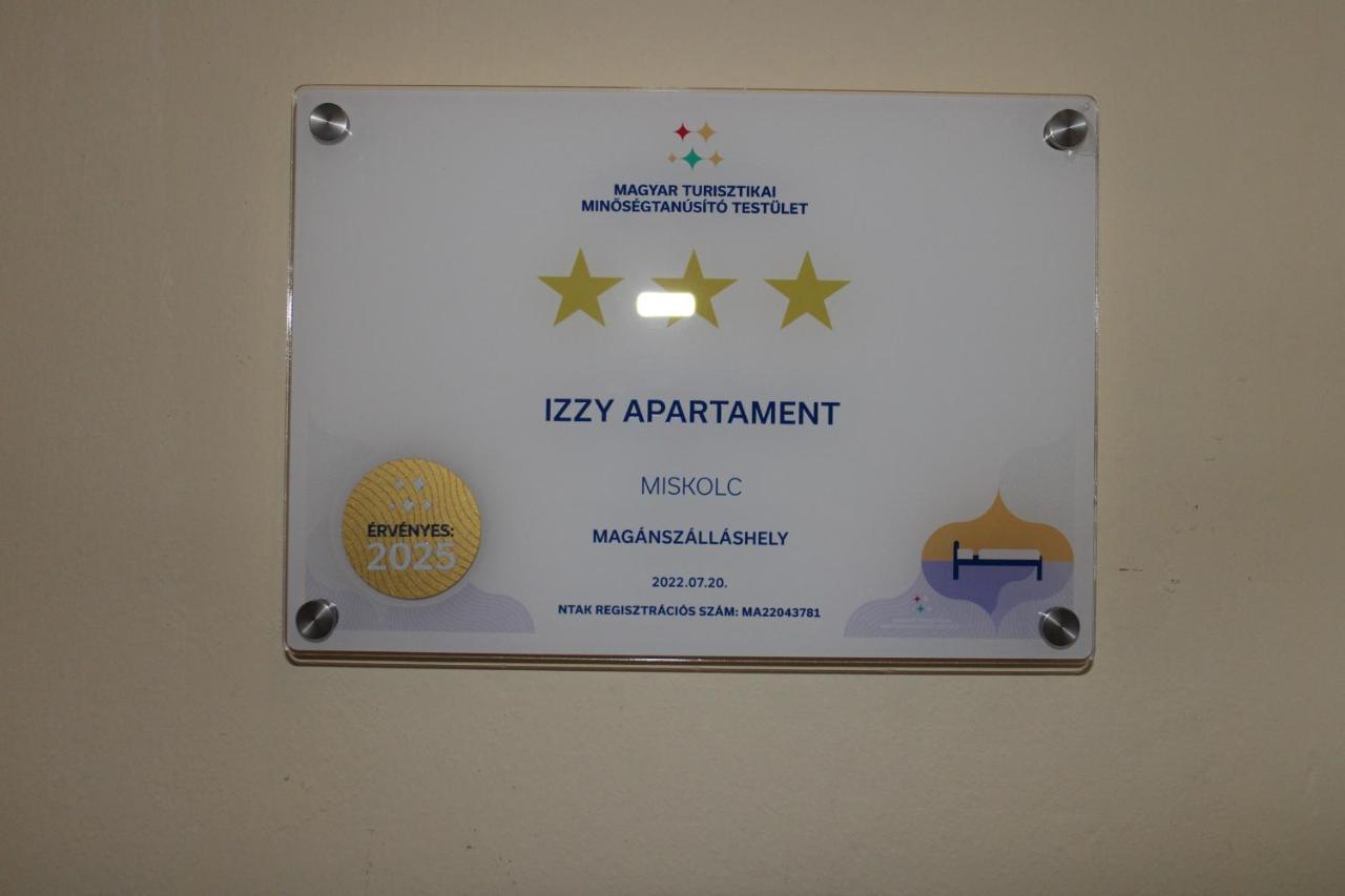 Ferienwohnung Izzy Apartament Miskolc Exterior foto